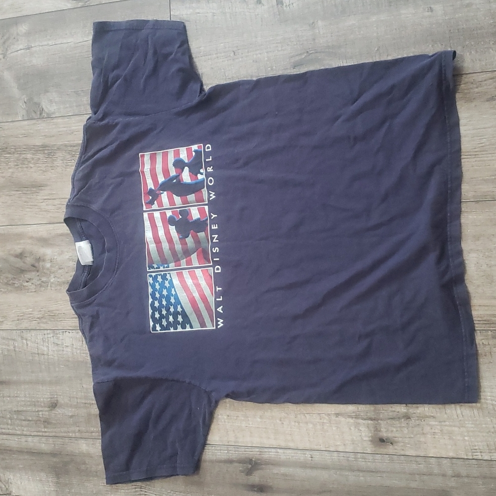 Vintage Walt Disney World USA Flag t shirt